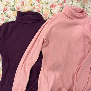 Old Navy Turtle Necks size Small